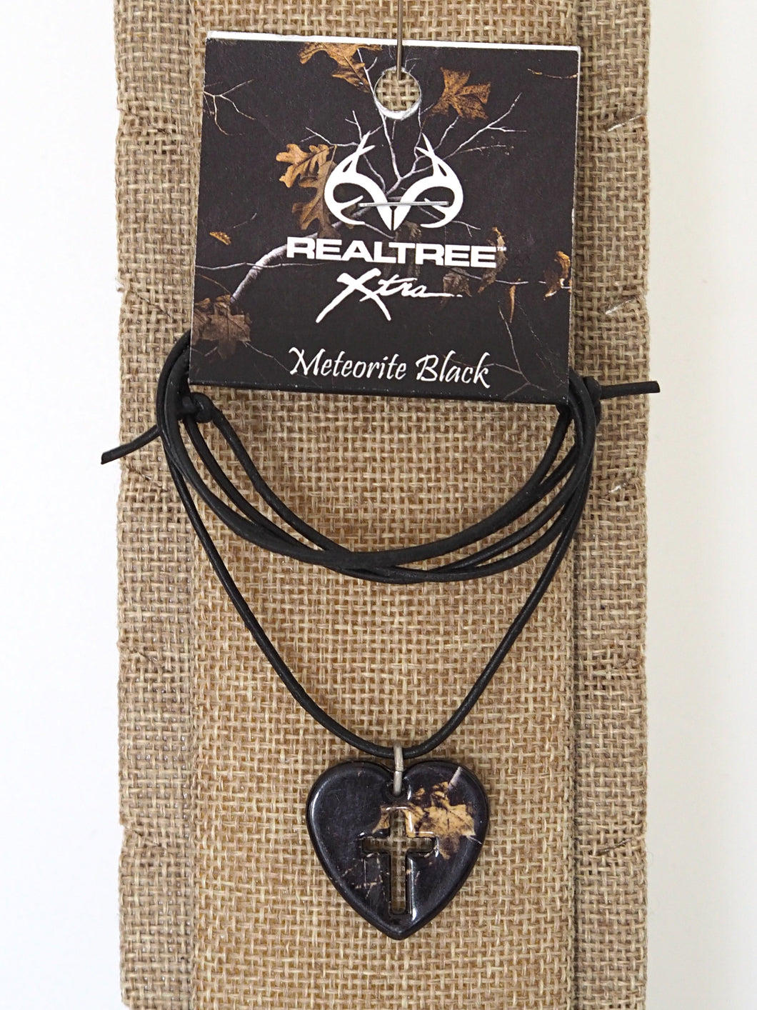 Realtree Xtra Meteorite Black Mini Heart